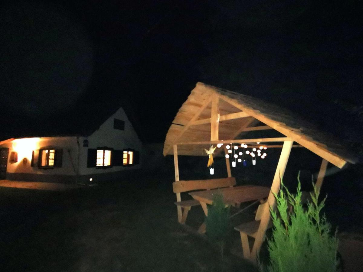 Orseg Kincse Guest House Hegyhatszentjakab Bagian luar foto